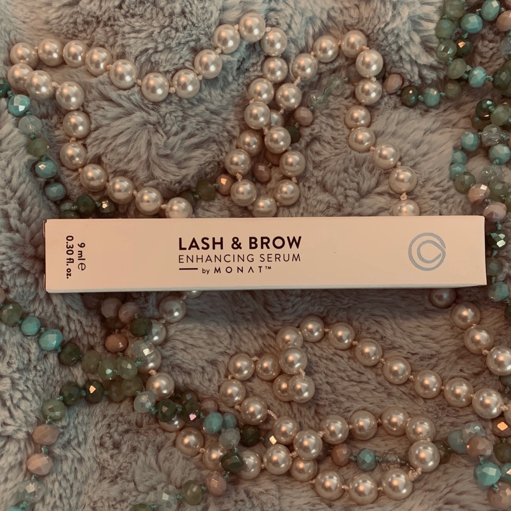 Monat Lash & Brow Enhancing Serum ❤️